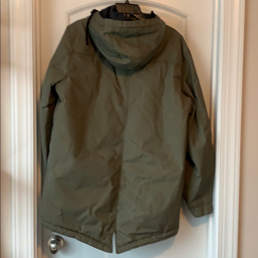 coat - Picture 2 of 4